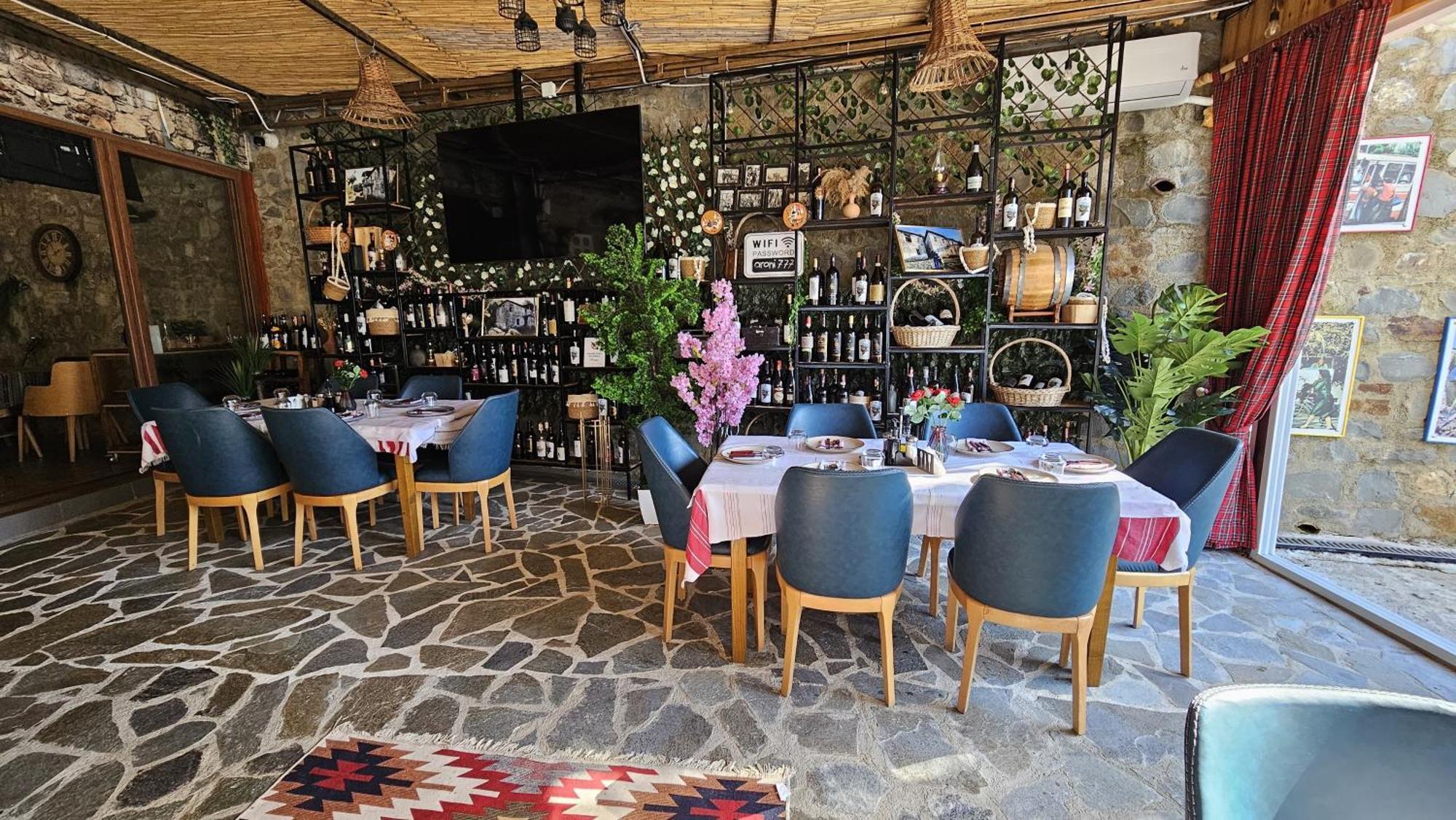 Keshtjella Xhabeqos Hotel Laknas Luaran gambar